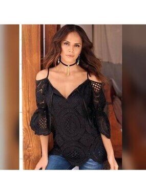 BOSTON PROPER BLACK LACE OFF SHOULDER BELL SLEEVE TOP - L